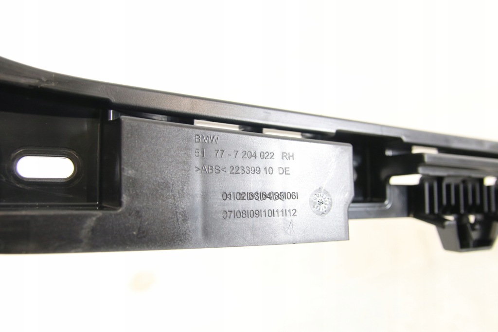Bmw оригинальный номер 51777204022 кронштейн порог Оригинал
