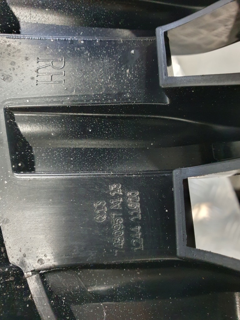 фото №11, Bmw 1 f40 2019-2023 решётка радиатора радиатора решётка радиатора 7450959