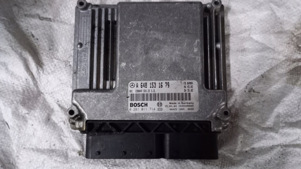 Купити Mercedes e 211 бортовий комп'ютер модуль двигуна 6481531679