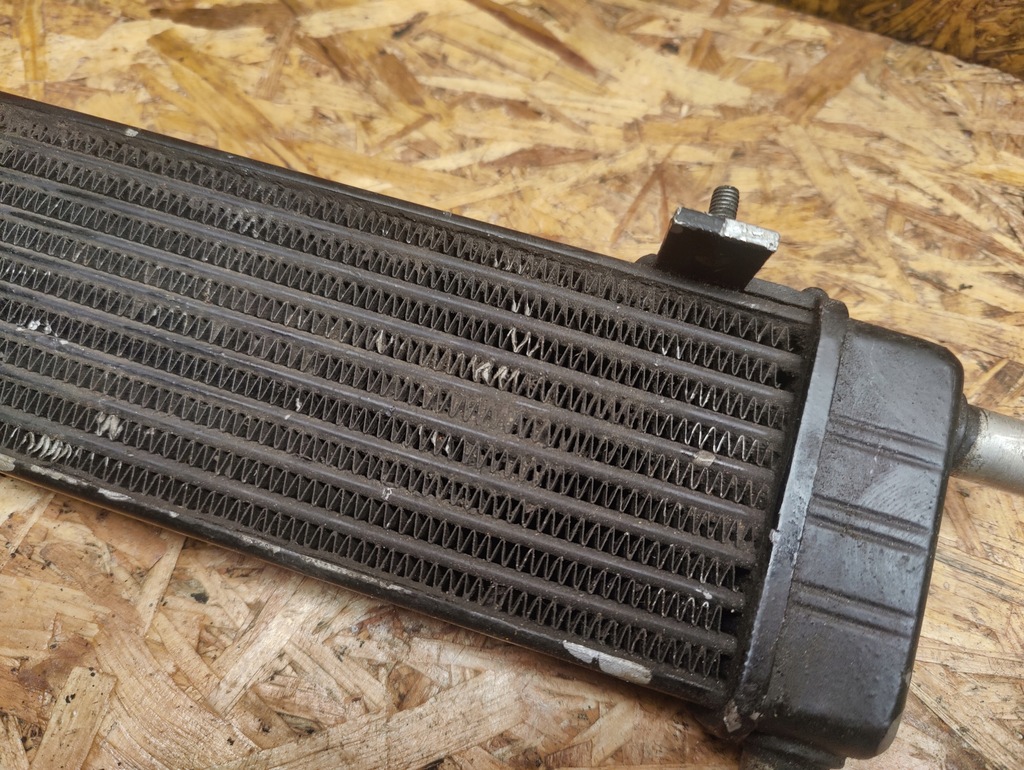 фото №7, Aston martin 4g43-445396-bb радіатор оливи