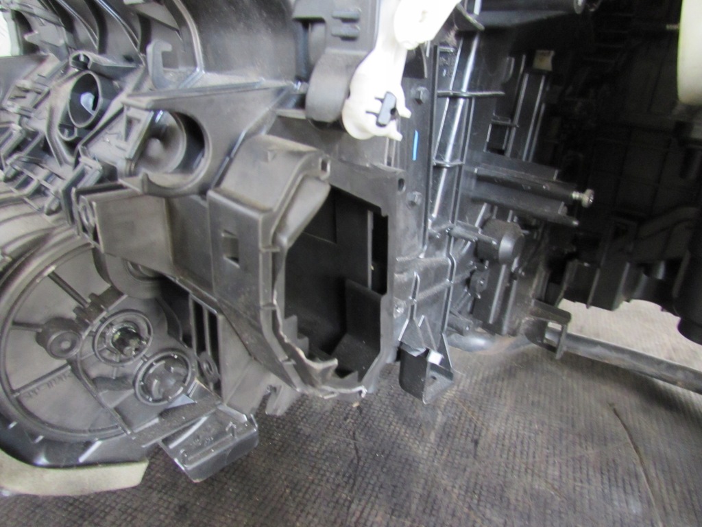 фото №9, Корпус отопителя 443260-8482 toyota corolla e21 18-22 r.