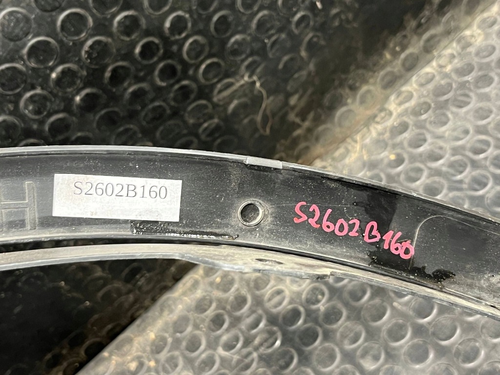 Tesla model y рестайлинг  25- juniper молдинг накладка на крыло левый перед в Украине