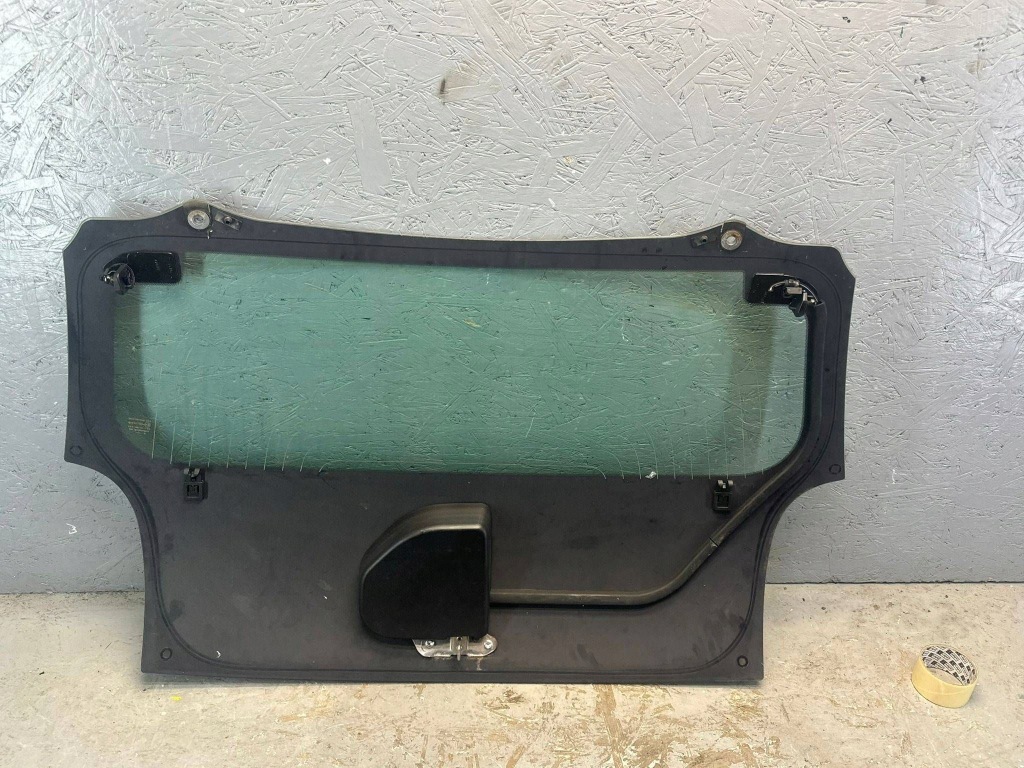 Peugeot 108 кришка багажника задній скло Недорого