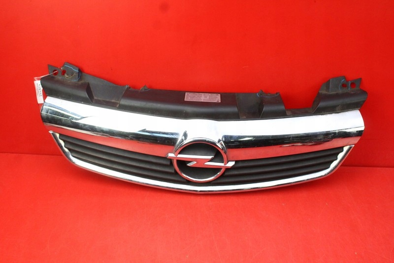 фото №1, Решітка радіатора решітка радіатора czarna 13136136 opel zafira b 05-10