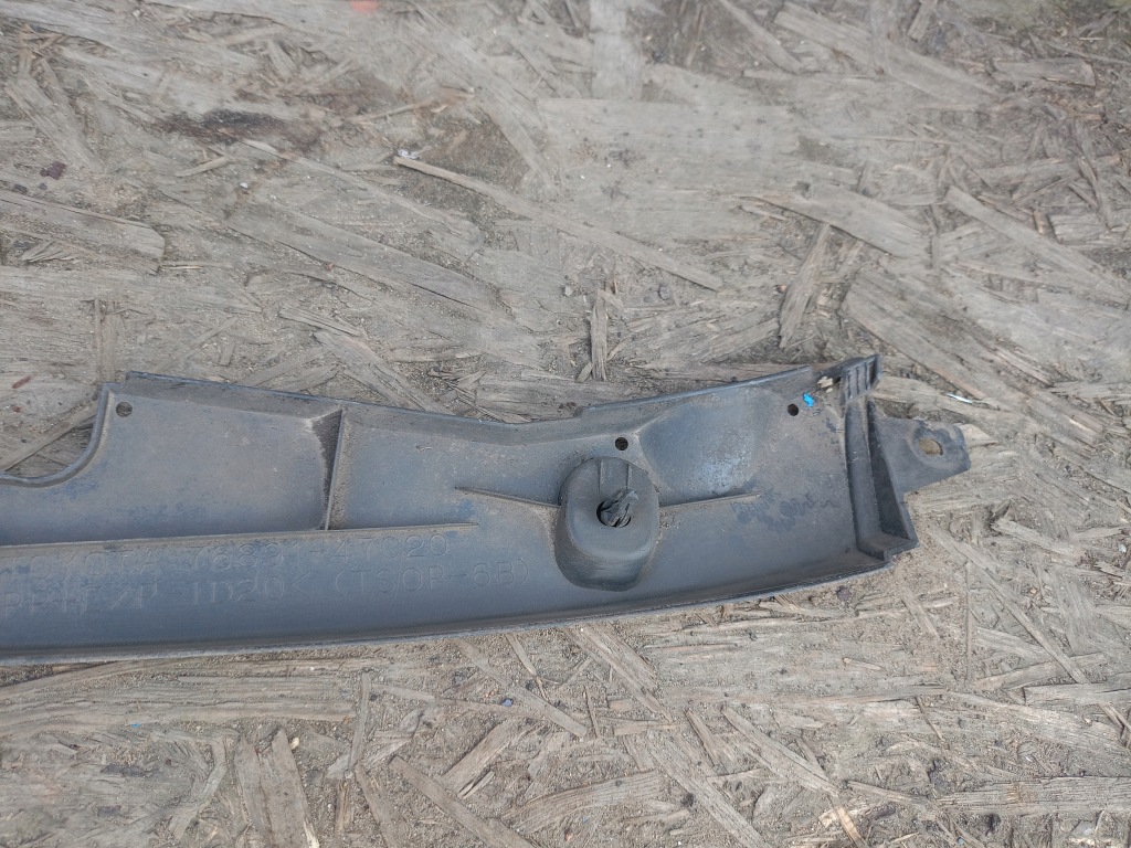 фото №5, Молдинг бампера задняя средняя toyota prius iii