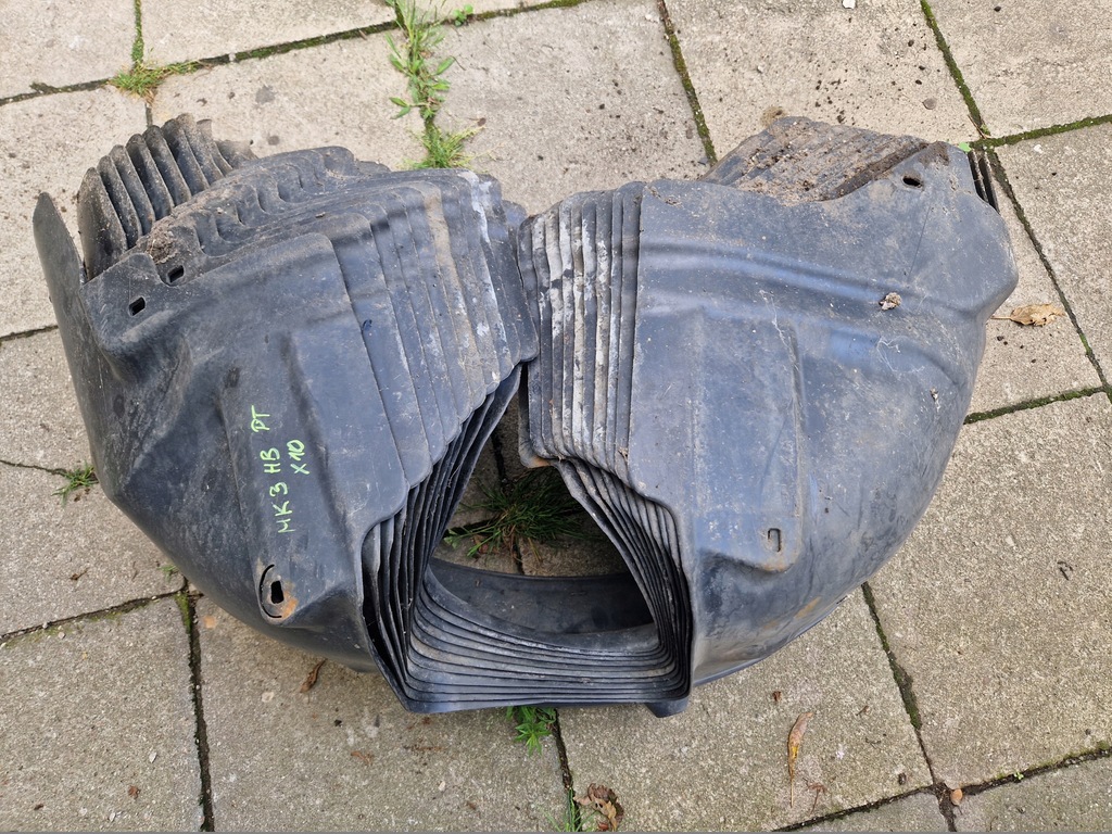 фото №1, Ford mondeo mk3 hb sedan підкрилок праве задня задні