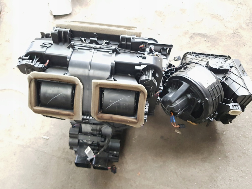 фото №1, Отопитель воздуходувка 4 strefowa комплектная bmw x5 f15 f16 eu