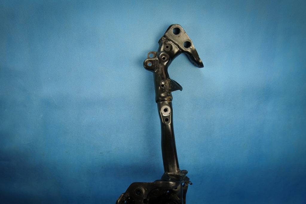 фото №9, Опора подвеска подрамник перед audi a8 s8 4h 4h0399315af