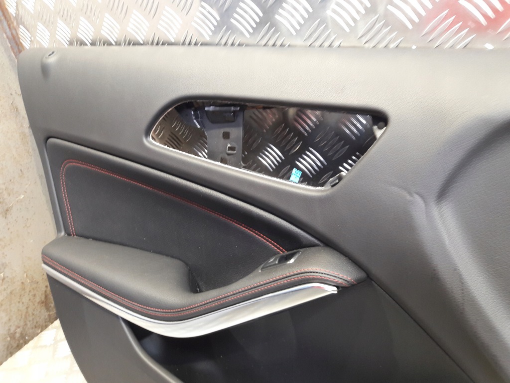 фото №15, Mercedes a w176 amg обшивка оббивка двері перед