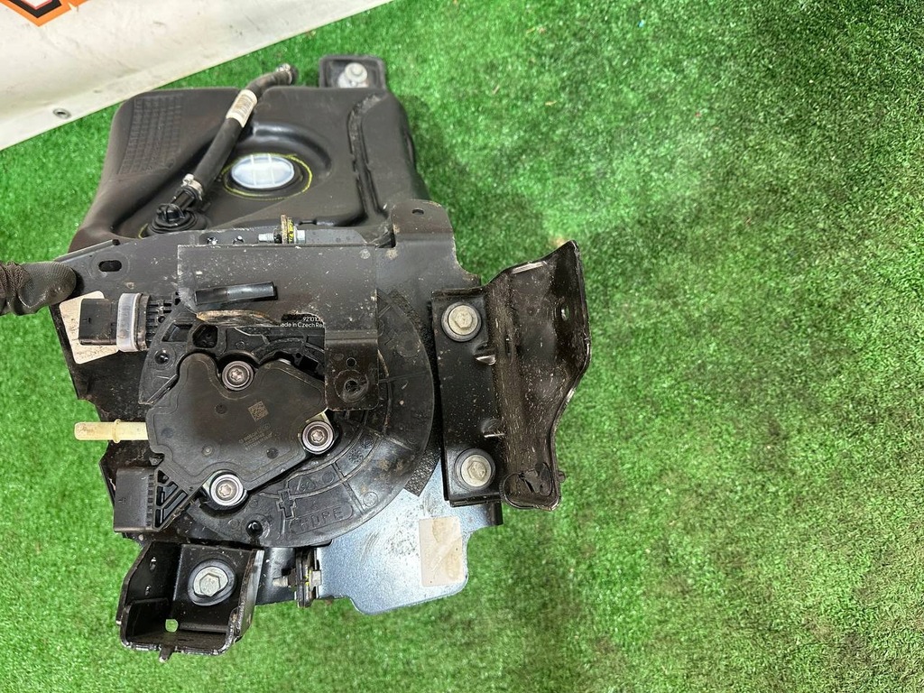 фото №12, Дизель бак bak adblue f-pace x761 m8a25j228bb