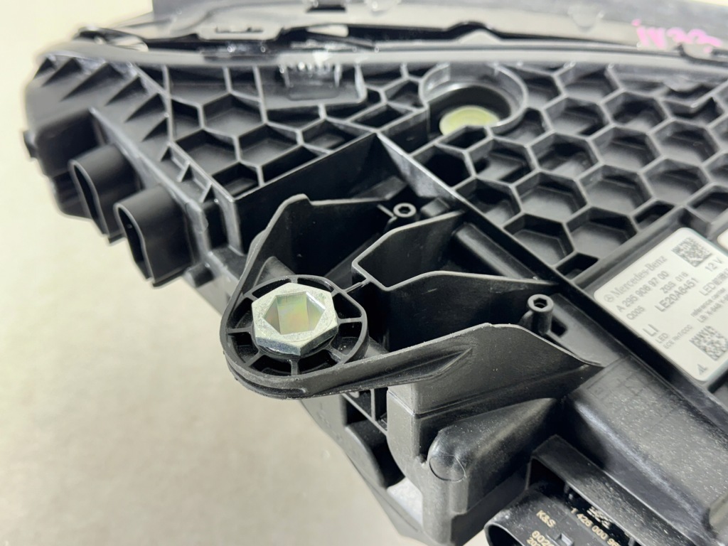 фото №5, Mercedes eqe w295 a295 full led performance лампа левая перед фара идеальное состояние