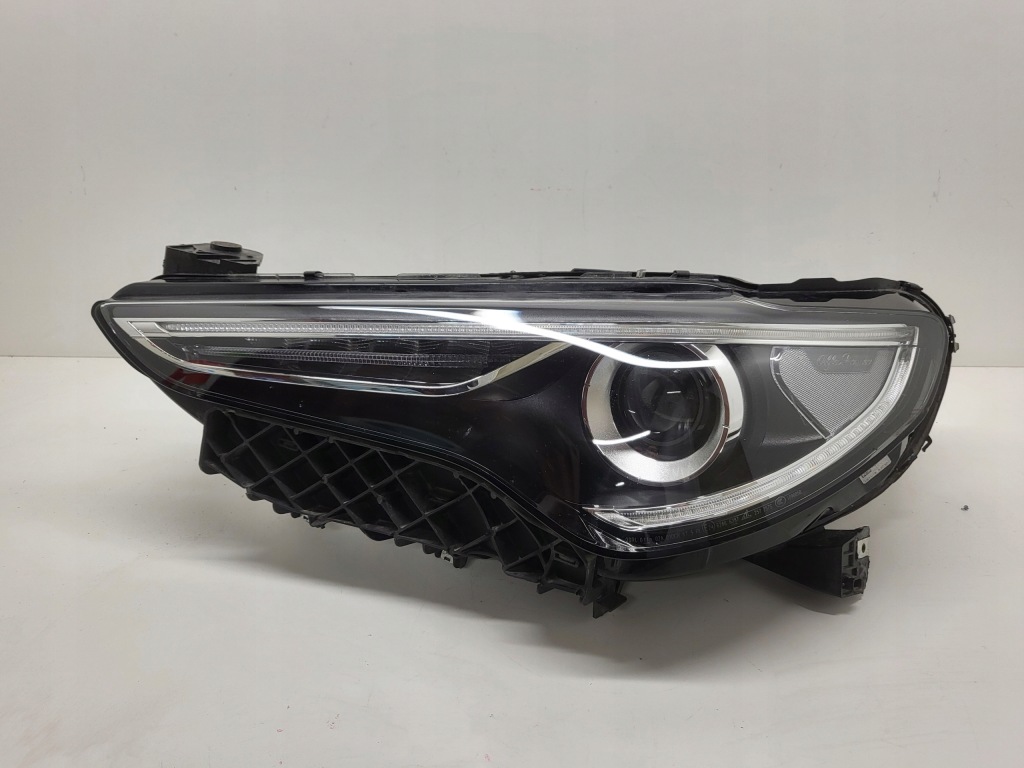 Купити Alfa romeo stelvio ліва фара перед bi-xenon led 50563962