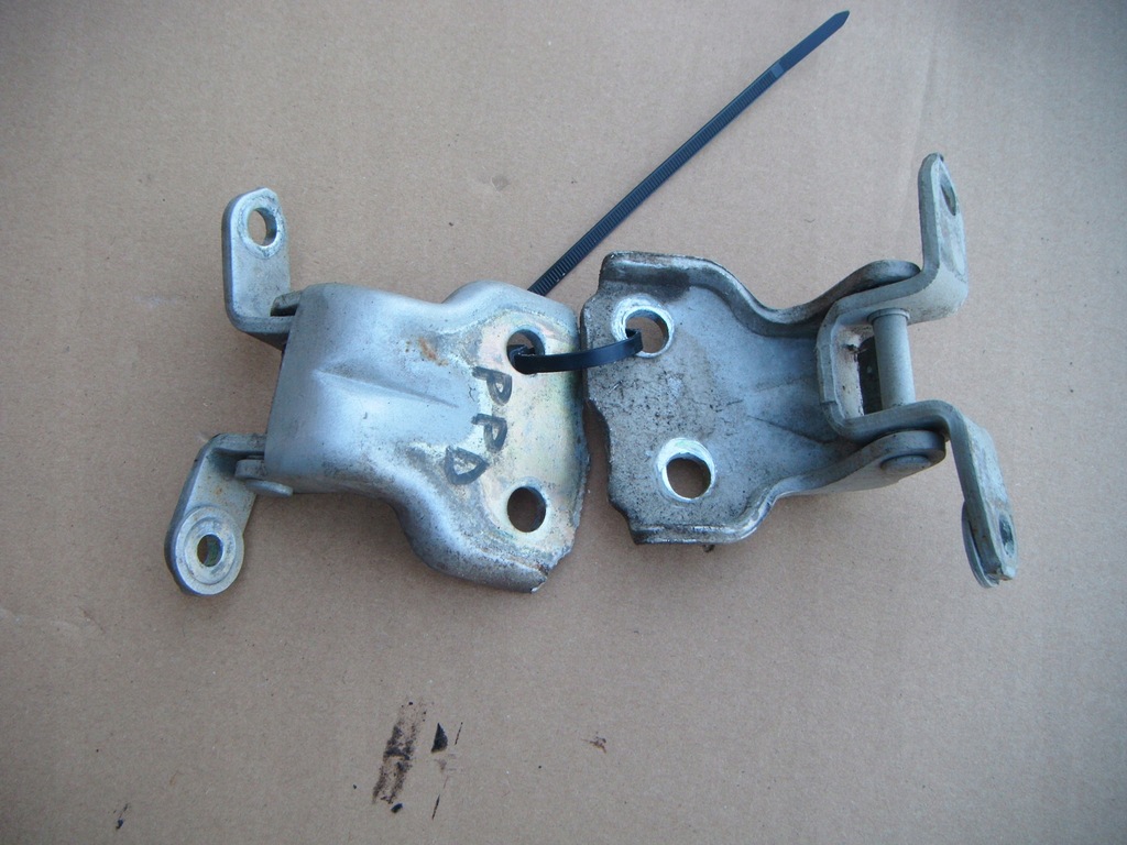 фото №1, Suzuki alto v 98-04 петлі двері правий перед