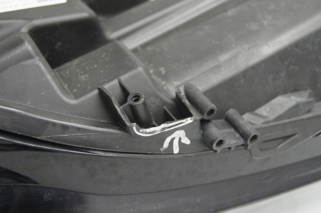 Фара правый  передняя e-pace r-dynamic Оригинал