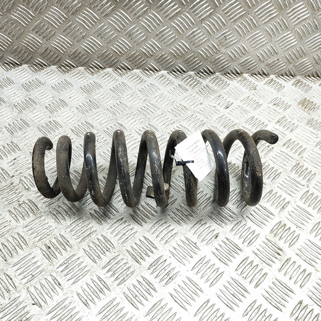 фото №1, Kia ev6 2022 правая сторона пружина задняя