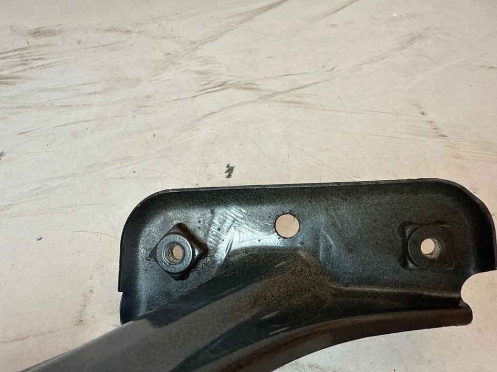 фото №7, Кронштейн кронштейн крила правий skoda octavia iii