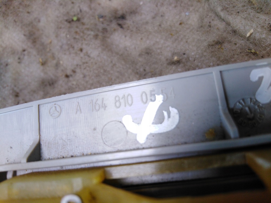 фото №6, Mercedes r w251 ручка стельовий лампа задня 09r eu