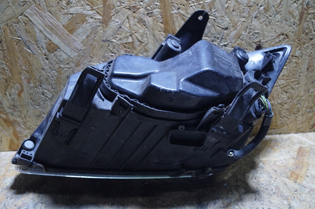 фото №7, Ford focus mk 2 лампа права перед uk