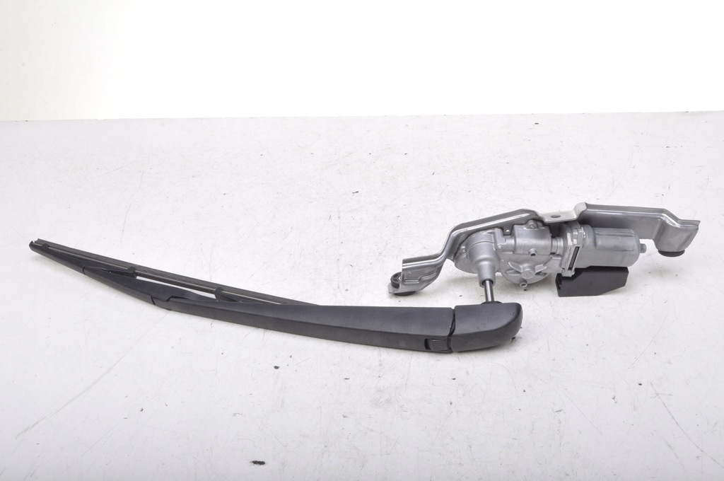 фото №7, Toyota c-hr моторчик дворники задняя 85130-f4010