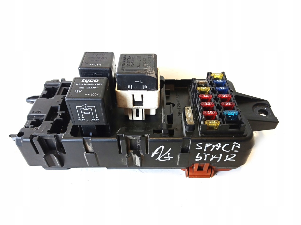 фото №1, Коробка предохранителей space star mb95335