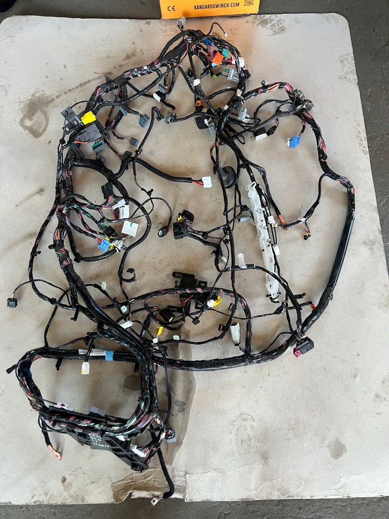 фото №1, Tesla s lift 16-19 джгут електропроводка салону ліва сторона eur