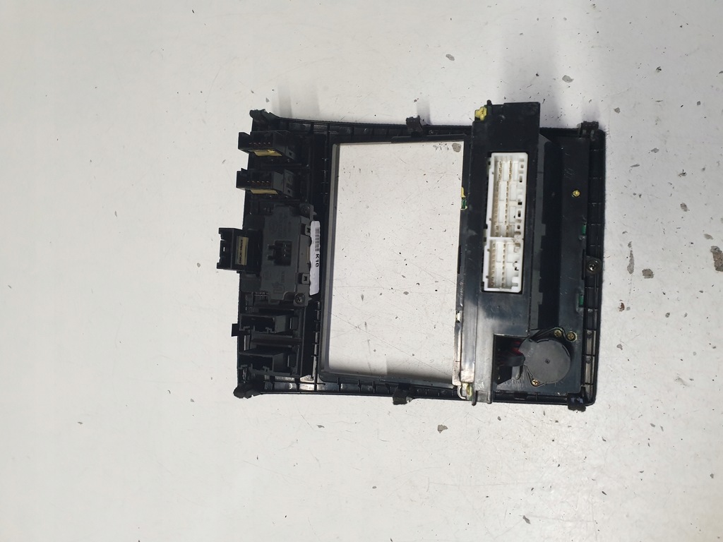 фото №5, Панель рамка кондиционера hyundai coupe ii