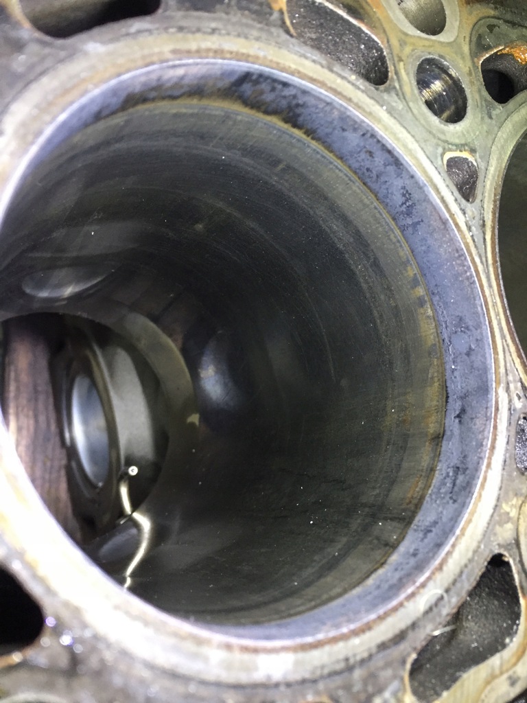 фото №12, Audi a4 b8 2.0 tdi cag блок dół двигателя 03l021bg