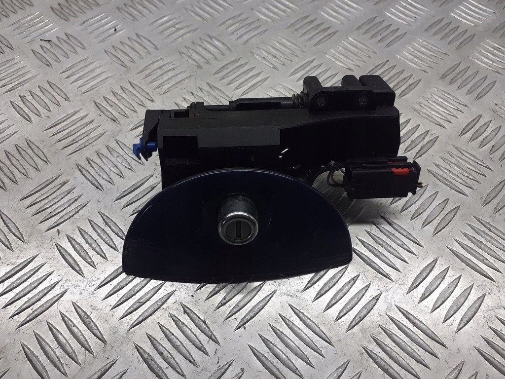 фото №1, Ручка крышки багажника opel corsa c 09183495