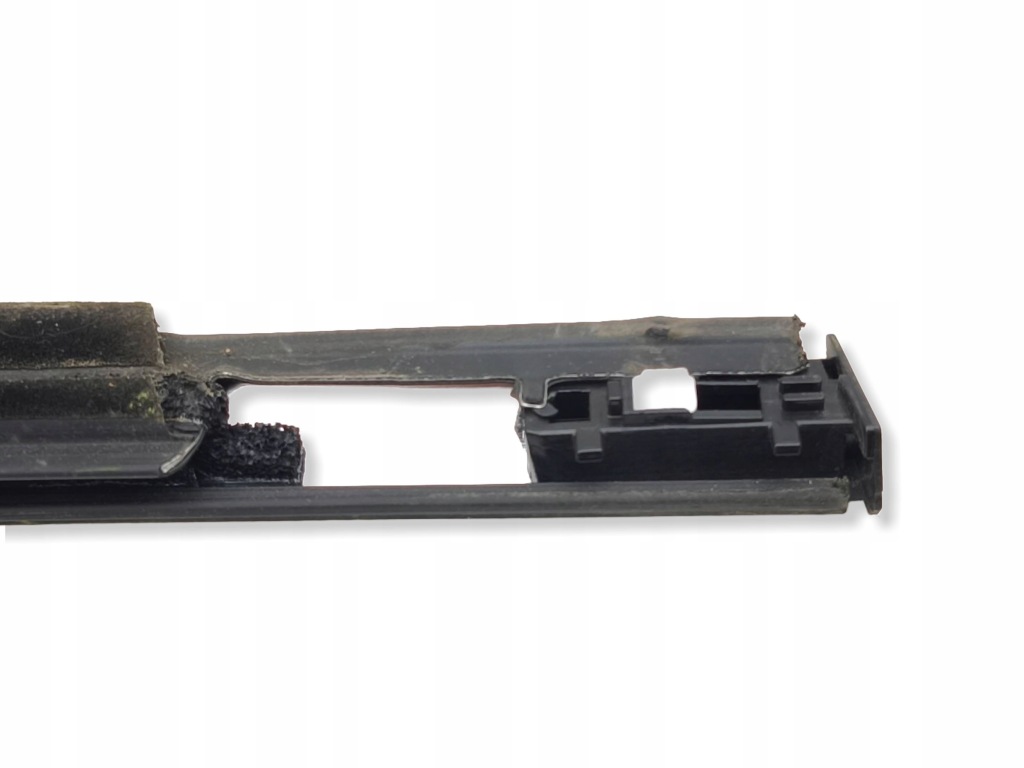 Kia sportage 2022 молдинг стекло задний Доставка