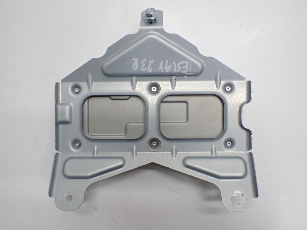 Модуль блок керування радіо 1527973-00-d tesla model y 23r Доставка