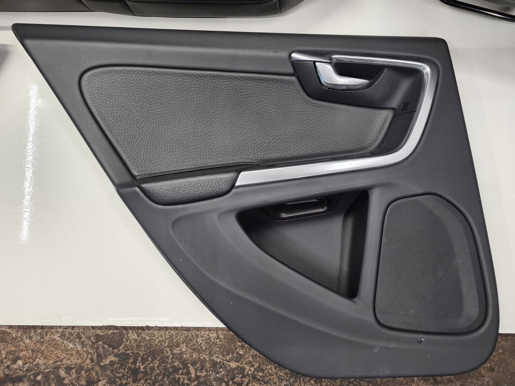 фото №13, Volvo v60 i сиденья заднее сиденье обшивки подогрев