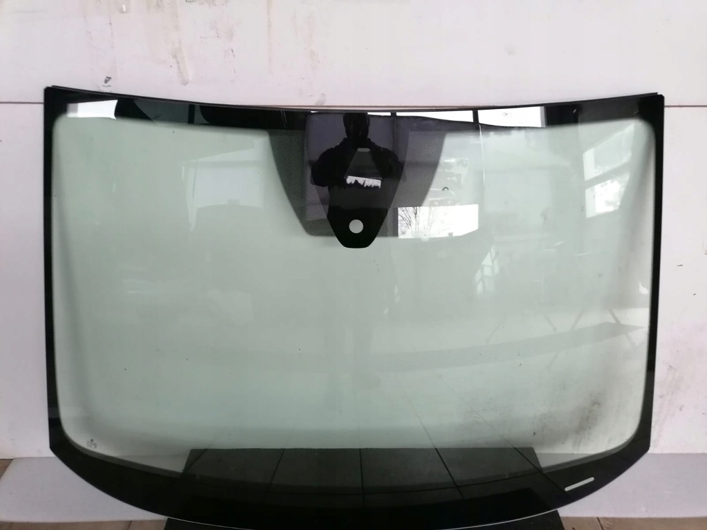 фото №1, Стекло лобовое skoda enyaq датчик камера hud оригинал