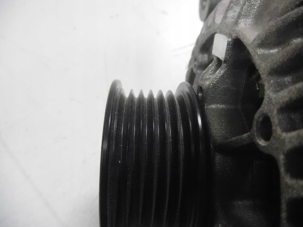 Генератор renault megane 1 1.9 2.0 7701352354 с Разборки