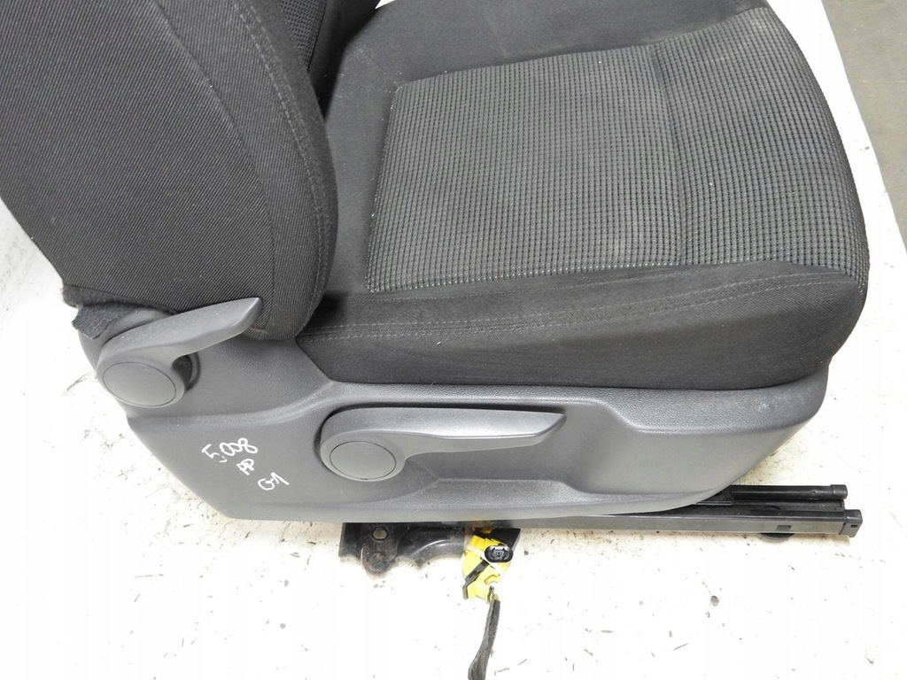 фото №6, Peugeot 5008 i 09-12 сидіння правий перед передній