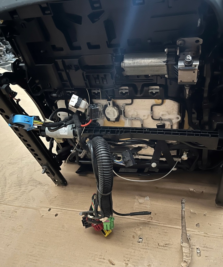 фото №5, Сидіння передній лівий bentley bentayga 1