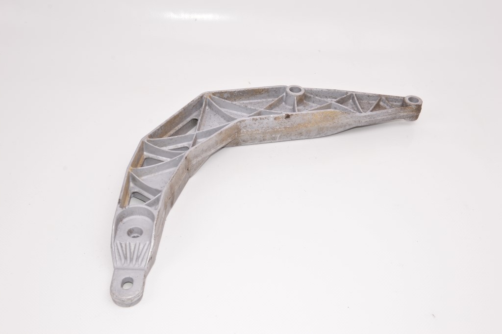 фото №1, Porsche 911 993 кронштейн заднього підвіска