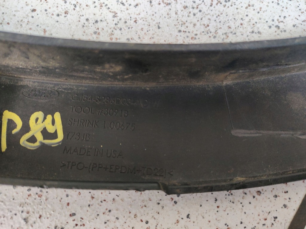 фото №6, Молдинг крила ліва сторона задня задня ліва сторона ford escape 3 facelift 2017