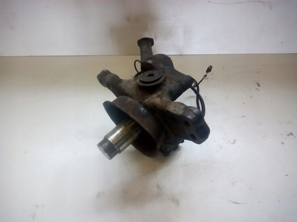 фото №2, Поворотный кулак левая scania r p g