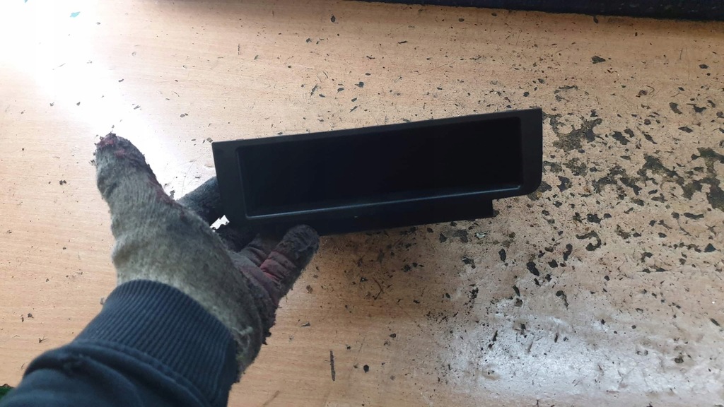 фото №1, Audi a2 бардачок полиця консолі