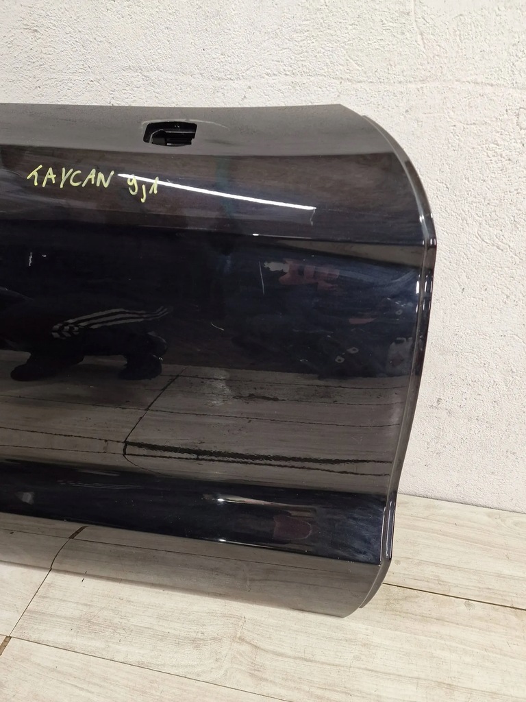 фото №10, Porsche taycan 9j1 2020 дверь