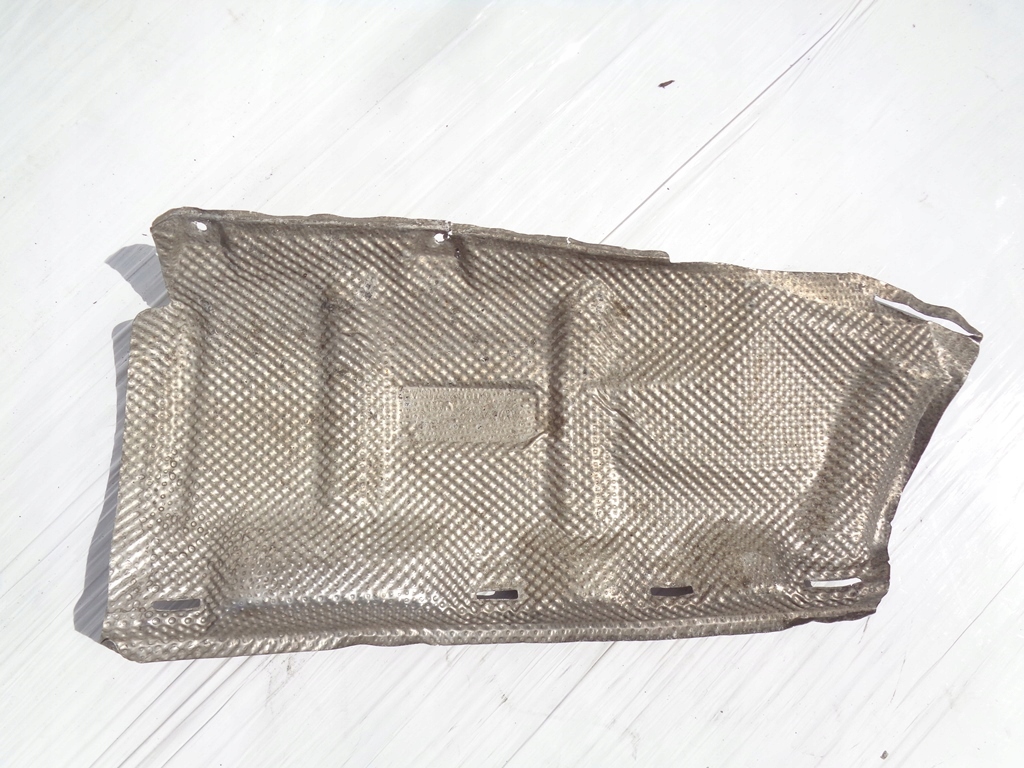 фото №4, Защита лист тепловая задняя passat b6 3c9825715a