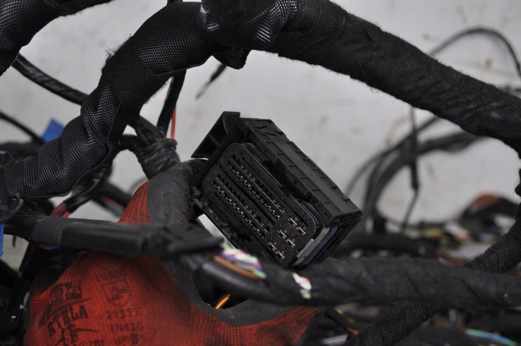 фото №16, Bmw f46 2.0 d джгут електропроводка салону