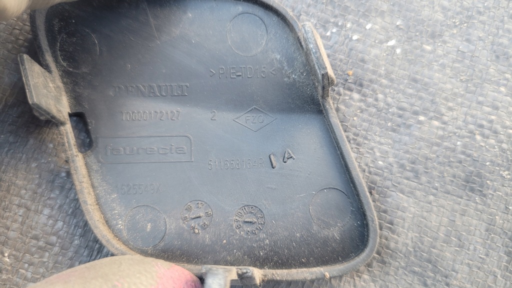 фото №3, Заглушка фаркоп бампера задняя renault kadjar