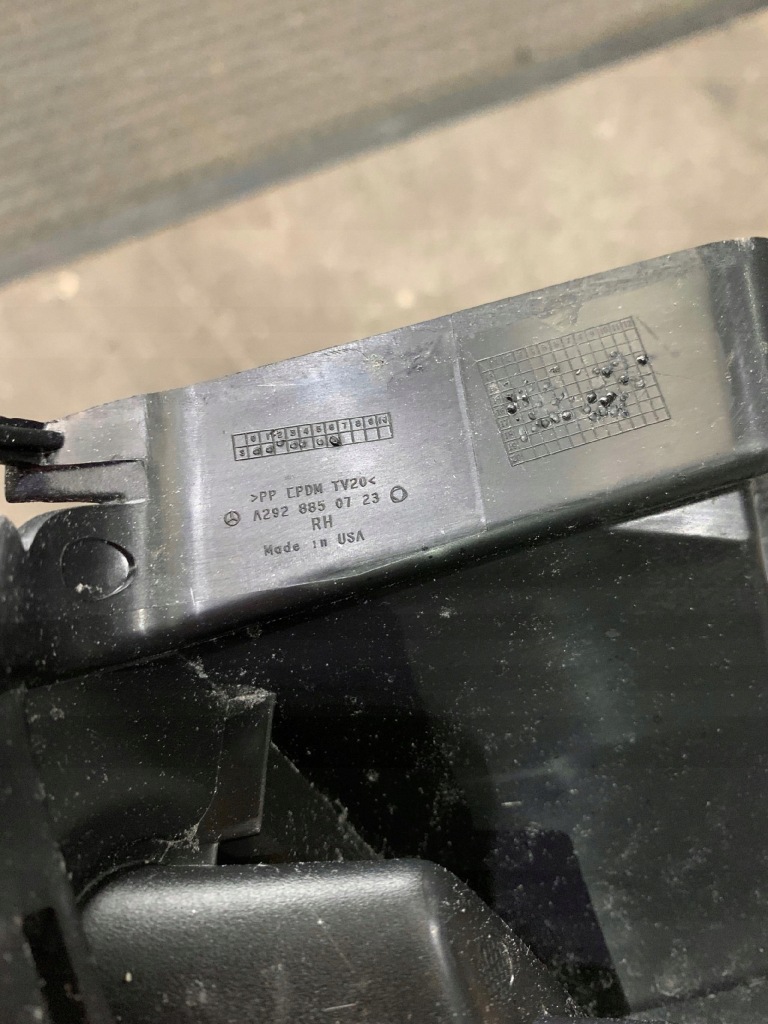 фото №4, Наконечник вихлоп права mercedes gle заглушка