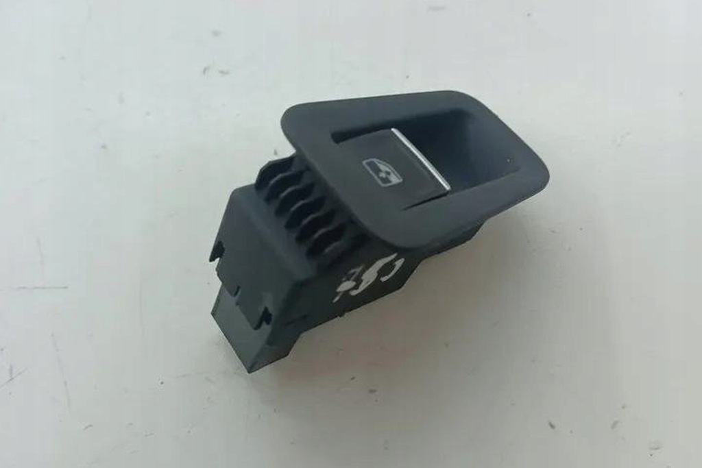 фото №7, Кнопка керування вікон задніх правих двері vw golf viii cd1 5h0868345