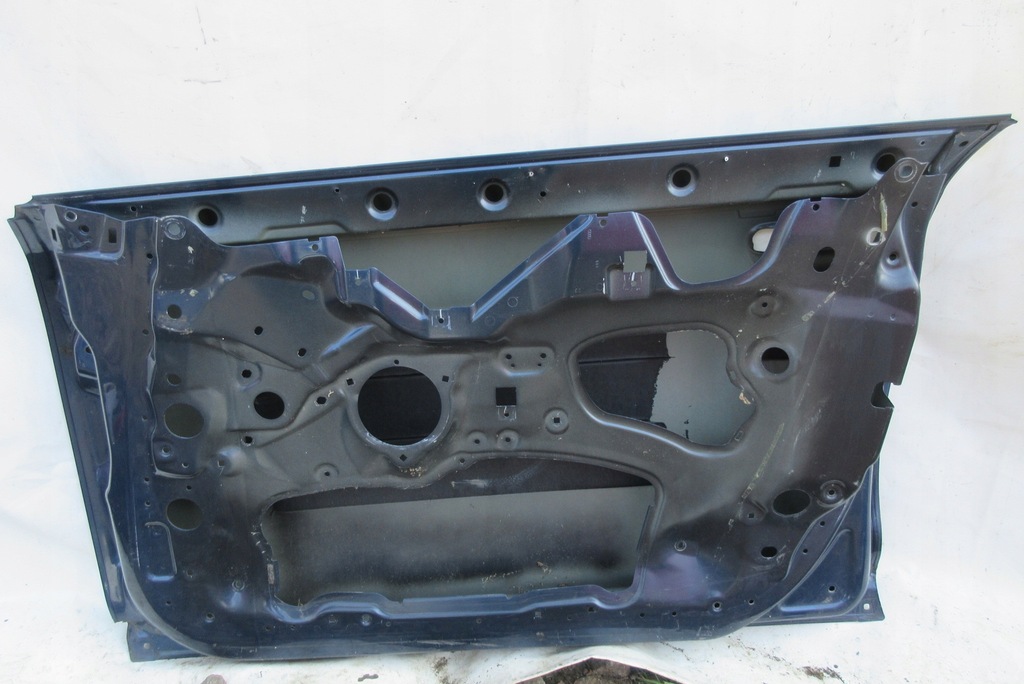 фото №3, Audi a6 c6 дверь правый перед