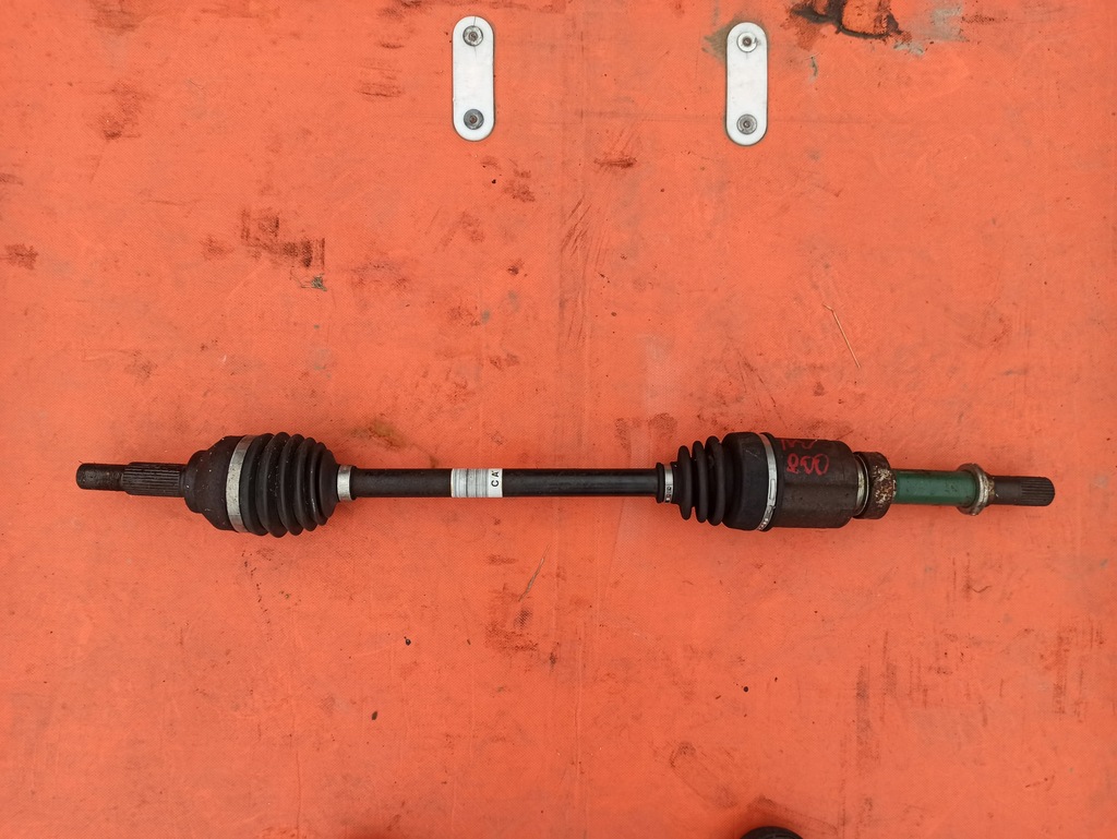 фото №1, Приводной вал правая nissan e nv200 2015