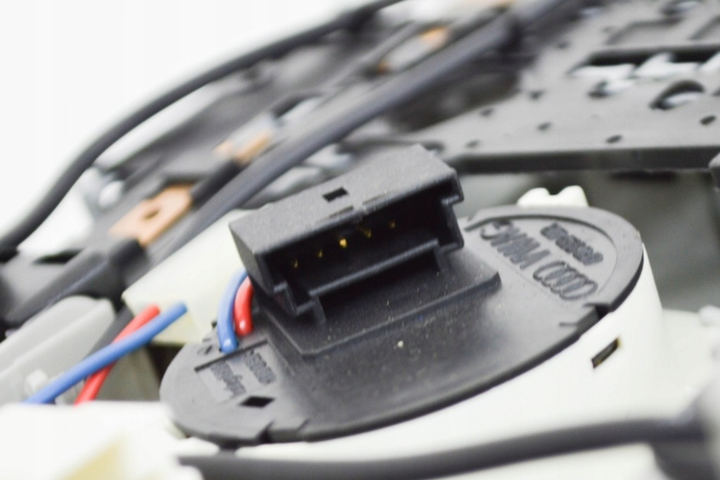 фото №8, Audi q7 4l освітлення салону перед 4l0947135t 4f0951177 3.0 дизель 180kw