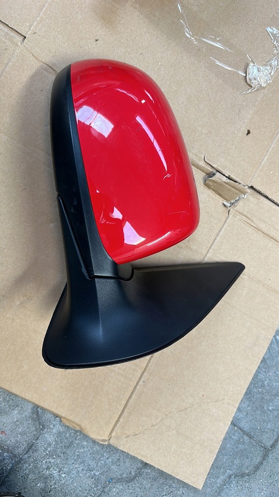 фото №1, Hyundai i20 2008- зеркало правое передние 5 pin