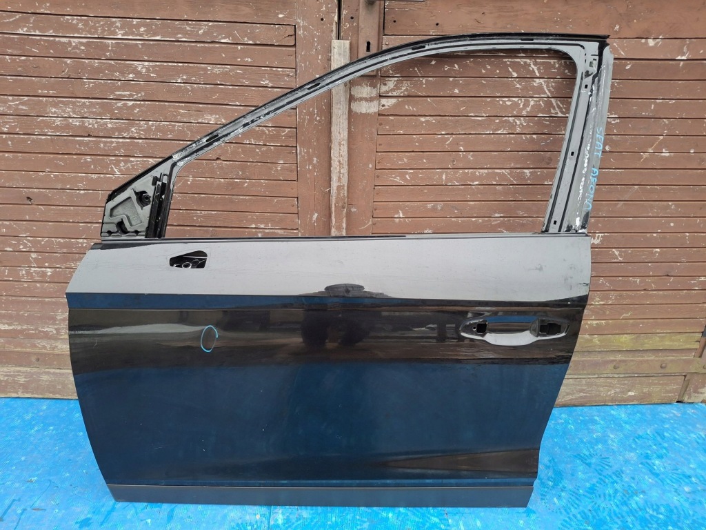 Купити Двері ліва передні seat arona 2017r-